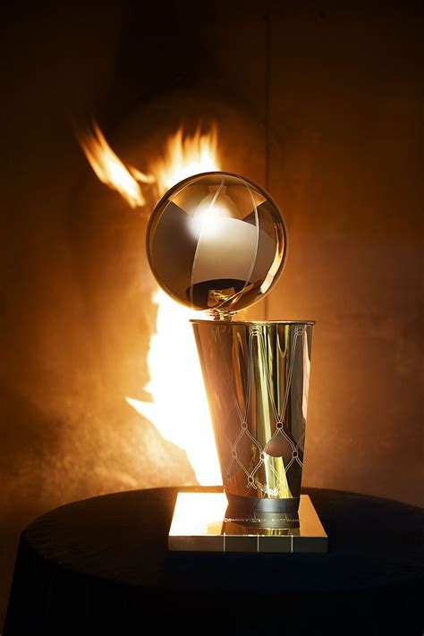 Larry O'Brien Championship Trophy .